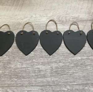 Tablero de menú y aviso de pizarra colgante de corazón grande grabado personalizado - Product Image 6