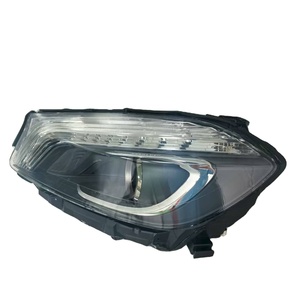 Pour <span class=keywords><strong>Mercedes</strong></span> Benz <span class=keywords><strong>classe</strong></span> <span class=keywords><strong>A</strong></span> <span class=keywords><strong>W176</strong></span> <span class=keywords><strong>phare</strong></span> gauche LED 2012-2015 <span class=keywords><strong>phare</strong></span> d'assemblage d'éclairage automobile de haute qualité d'origine - Product Image 2