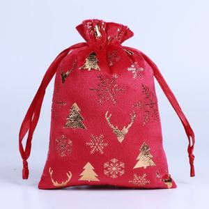 Sacs cadeaux à cordon imprimés personnages elfes, ensemble de pochettes festives en nylon pour fêtes de Noël - Product Image 6
