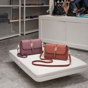 High Quality Ladies Tote Bag Custom Logo Fashion Handbags <b>Large</b> Capacity and Durable for Wholesale - Product Image 3