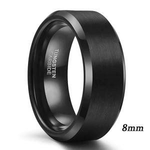Bague de mariage en tungstène pour homme 4 mm/6 mm/8 mm, anneaux en tungstène plaqués noir, bande en tungstène brossée pour femme, bijoux noirs - Product Image 2