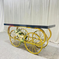 Chariot à bonbons de mariage en métal sur roues, table de dessert rustique blanche pour la décoration d'événements en plein air et en intérieur