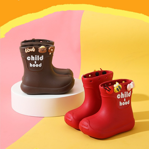 <span class=keywords><strong>Botas</strong></span> <span class=keywords><strong>de</strong></span> Lluvia Impermeables <span class=keywords><strong>de</strong></span> Dibujos Animados <span class=keywords><strong>para</strong></span> Niños al por Mayor, Zapatos <span class=keywords><strong>de</strong></span> <span class=keywords><strong>Agua</strong></span> con Letras Patentadas <span class=keywords><strong>para</strong></span> Niños, Calzado <span class=keywords><strong>de</strong></span> PVC <span class=keywords><strong>de</strong></span> Moda <span class=keywords><strong>para</strong></span> Niños y Niñas - Product Image 1