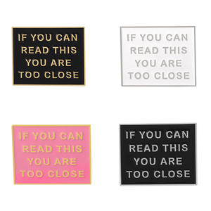 Pin de solapa personalizado, Logo personalizado de China, si puede leer esto, No es necesario cerrar - Product Image 2