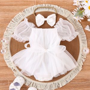 2024 pagliaccetto da bambina alla moda tute estive a maniche corte da <span class=keywords><strong>neonato</strong></span> fascia per la testa di colore puro abiti da principessa in rete per neonati - Product Image 4
