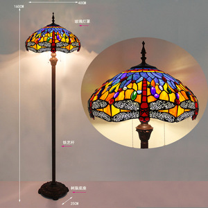 Lampadaire à LED de style européen rétro Tiffany Simple Modern American Country Animal Elk pour le salon Canapé rose Améliore l'ambiance - Product Image 1