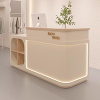 Magasin de vêtements pour femmes de style crème de célébrités Internet Armoire de réception en bois simple Petit comptoir de bar Boutique Caissier Bureau Beauté