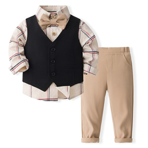 Catpapa Vente en gros Ensemble 4 pièces pour garçons : Chemise à carreaux, <span class=keywords><strong>Gilet</strong></span> <span class=keywords><strong>noir</strong></span>, Pantalon kaki, Nœud papillon – Tenue de cérémonie - Product Image 1