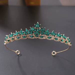 MIYOMIDO Tiaras <span class=keywords><strong>de</strong></span> <span class=keywords><strong>Novia</strong></span>, Corona <span class=keywords><strong>de</strong></span> Cristal y Pedrería, Accesorio para <span class=keywords><strong>Novia</strong></span> y Damas <span class=keywords><strong>de</strong></span> Honor, para Bodas y Fiestas (15 cm <span class=keywords><strong>de</strong></span> Diámetro) - Product Image 3