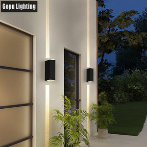 Lámpara LED de pared para exteriores, impermeable, de doble cabezal, con haz de luz ascendente y descendente, para entrada, pasillo, jardín, exterior. - Product Image 2