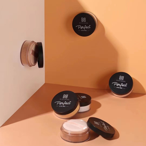 Hình ảnh nhiếp ảnh gia với nền trắng hoặc nền lối sống dịch vụ nhiếp ảnh Mỹ phẩm chuyên nghiệp về sản phẩm - Product Image 4