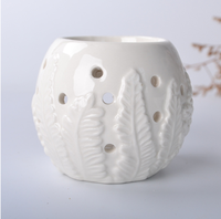 Nouvel arrivage Diffuseur d'arômes en céramique pour bougies chauffe-plat d'huiles essentielles pour l'aromathérapie Pot à bougies en poterie de Noël Nouveaux parfums