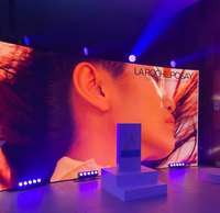 Écran LED de location intérieur/extérieur P2.6 P2.9 P3.91 à taux de rafraîchissement élevé pour églises, mur visuel immersif 1080p pour fond de culte