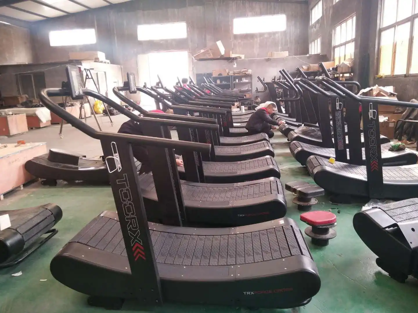 Penjualan Laris Treadmill Air Runner Mesin Lari Treadmill Melengkung Woodway Grosir Komersial Fitness Lari Treadmill Tidak Berdaya