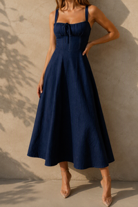 Vestido midi vaquero vintage índigo oscuro con lazo frontal para mujer, cintura alta, silueta en A, estilo camisola, con corsé moldeador. - Product Image 2