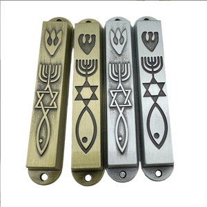 Funda personalizada única moderna de metal con diseño de Torá Judaica Mezuzah - Product Image 5