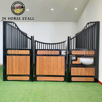 Planche d'extérieur en bambou Strand Woven Horse Stable Board Equine Stall Steel Horse Stall