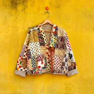 Chaqueta de algodón acolchada con patchwork para mujer, cuello en V, botones al frente, abrigo corto de invierno, estilo bohemio clásico - Product Image 1