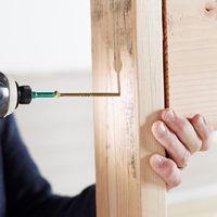 Vis à bois structurelle GRK Type R4 multi-usages à tête étoile avec revêtement Climatek, approuvée ESR