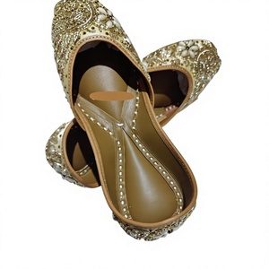 Fashionable Genuine Leather Womens Traditional Style Fancy Walking Shoe Pair Competitive Price Hot Selling Rajasthani Shoe - Product Image 5