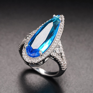 Anello Futuristico a Goccia Lunga per Donne, Gioiello da Dito di Lusso in Stile Oceanico alla Moda - Product Image 2
