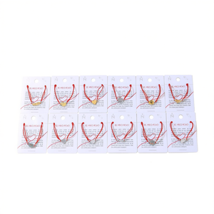 Braccialetto in Acciaio Inossidabile con Corda Rossa, Set Regalo di 12 Pezzi di Gioielli Fatti a Mano con Ciondolo a Cuore - Product Image 2
