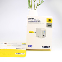Boîte de chargeur mobile à rabat en carton rigide personnalisée boîte d'emballage en papier avec câble de données magnétique et adaptateur USB