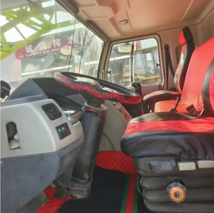 Camión grúa usado maquinaria de elevación de 70 toneladas a la venta con grúa móvil Zoomlion ZTC700V de alta eficiencia - Product Image 5