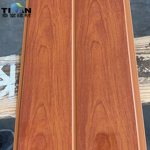 Panneau de plafond en <span class=keywords><strong>PVC</strong></span> de 8 <span class=keywords><strong>mm</strong></span>, plafond en <span class=keywords><strong>PVC</strong></span> <span class=keywords><strong>blanc</strong></span>, panneau de plafond en bois <span class=keywords><strong>PVC</strong></span>, carreaux de plafond imperméables pour la décoration - Product Image 1