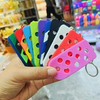 Großhandel Weich gummi Löcher Schlüssel anhänger Schuh Charm kann installiert werden Diy Schult asche Anhänger Blank Silikon Schlüssel ring Löcher Schlüssel bund