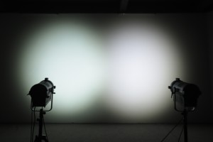 Luz Fresnel LED bicolor de 350W para estudio de fotografía de películas y videos Foco de escenario de películas - Product Image 5