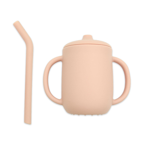Gobelet à paille ergonomique en silicone pour bébé, anti-fuite, résistant à la chaleur, pour l'apprentissage de la boisson des tout-petits et des nourrissons - Product Image 1