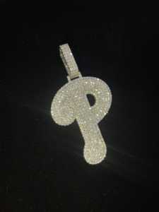 Exquisito Colgante de Letra con Diamante en Forma de P, con Diamante de Corte de Precisión, Joyería de Lujo en Oferta para un Regalo Sofisticado o a la Moda - Product Image 4