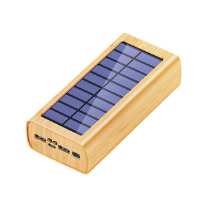 Batterie externe solaire 30000 mAh à motif bois avec double lampe pour recharge extérieure - Product Image 2
