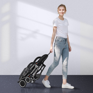 Vente en gros de poussettes multifonctionnelles de luxe 4 en 1, pliables et légères - Product Image 3