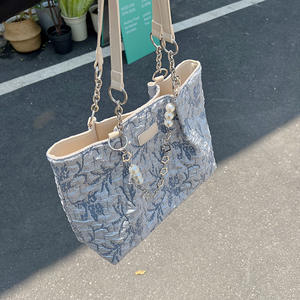 Bolso de mano de lona jacquard de gran capacidad para mujer con hebilla magnética y bolsillo con cremallera, primavera 2022, azul, blanco, negro - Product Image 1