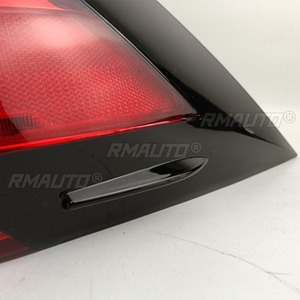 Une paire de feux arrière de spoiler de voiture, feux de freinage de pare-chocs arrière pour Toyota RAV4 2019-2021, kit carrosserie, accessoires de voiture - Product Image 6
