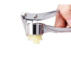 Garlic Press Mincer Ginger Crusher Peeler Squeezer Heavy Duty Stainless Steel Garlic Presser Chopper Professional Food Grade