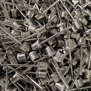 Agujas de aire metálicas personalizadas de 38 mm, plateadas, con orificios laterales para accesorios de baloncesto, voleibol y fútbol. - Product Image 1