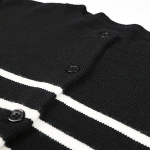 Suéter a Rayas Estilo Francés, Proveedor Mayorista de Cárdigan de Punto Náutico para Boutique, Prendas de Punto en Blanco y Negro - Product Image 4