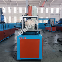 Machine de formage à froid entièrement automatique pour lamelles de porte à enroulement avec gaufrage