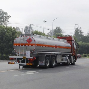 รถบรรทุกน้ำมัน FAW J6L 8x4 ขนาด 30000 ลิตร ถังอลูมิเนียมอัลลอยด์ 30CBM สำหรับขนส่งดีเซลและจ่ายน้ำมันเบนซิน - Product Image 4