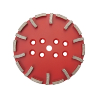 Disque de meulage diamanté agressif de 10 pouces à 16 segments pour préparation de surfaces en béton dur, disque de meuleuse universel multi-trous
