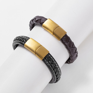 Leah's Perfect Gift: 5 Thoughtful, Stylish Picks Under ¥75