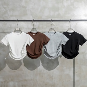 220g Logotipo personalizado Mujeres Damas Slim Fit Tight Camisetas cortas Diseño personalizado Camisetas de mujer al por mayor - Product Image 1