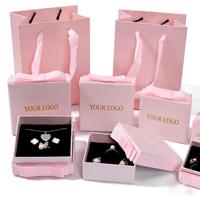 Emballage cadeau en papier rose de luxe sur mesure en gros, boîte à bijoux en papier rigide et sac en papier avec ruban pour bijoux