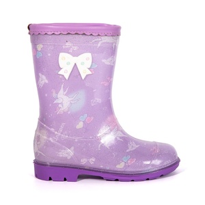 Botas Impermeables de PVC con Estampado Floral Morado, con Suela Suave Antideslizante, Ligeras, de Media Pantorrilla, para la Lluvia - Product Image 3