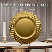 Assiettes de présentation de luxe en plastique PP doré de 13 pouces, durables, à bord festonné, pour la décoration de tables de mariage et de fêtes