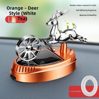 Diffuseur d'air de voiture rotatif à énergie solaire en forme de cerf, ornement créatif d'aromathérapie pour tableau de bord, décoration intérieure automobile pour siège de voiture