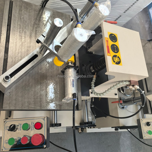 Nouvelle machine de fabrication de fenêtres et de portes en PVC avec petite fraiseuse à extrémité pour profilés PVC/aluminium - Product Image 5